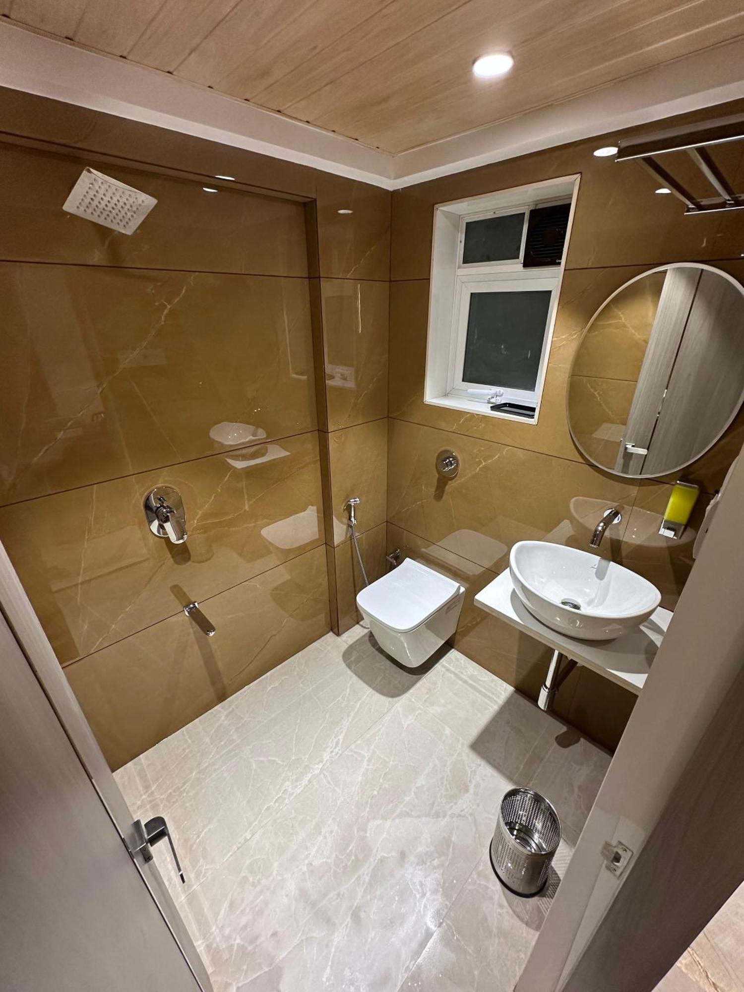 Hotel Spencer-Navi Mumbai Extérieur photo