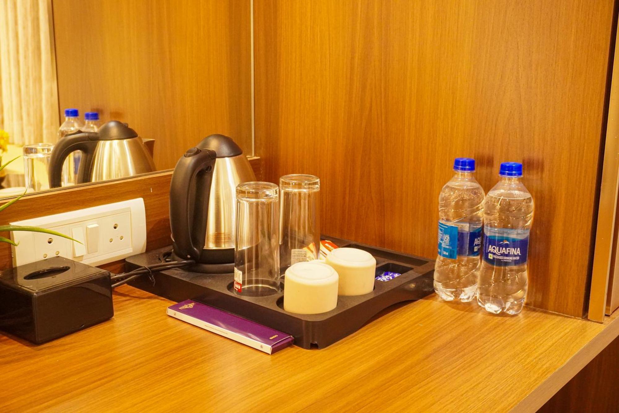 Hotel Spencer-Navi Mumbai Extérieur photo